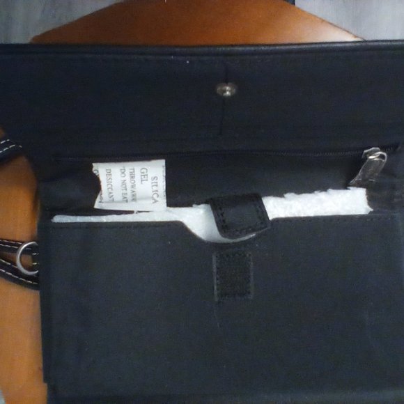 Trinity Ranch Wallet/Wristlet - Picture 5 of 10